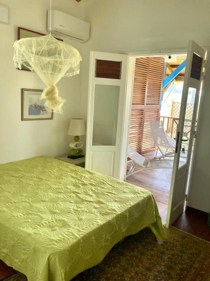 Deux Chambres Et Deux Salles De Bain Dans La Maison De Michelle L'Amirade Grande Anse  Extérieur photo